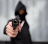 Pharmacy employee assaulted during delivery in Mirador del Este | De Último Minuto English
