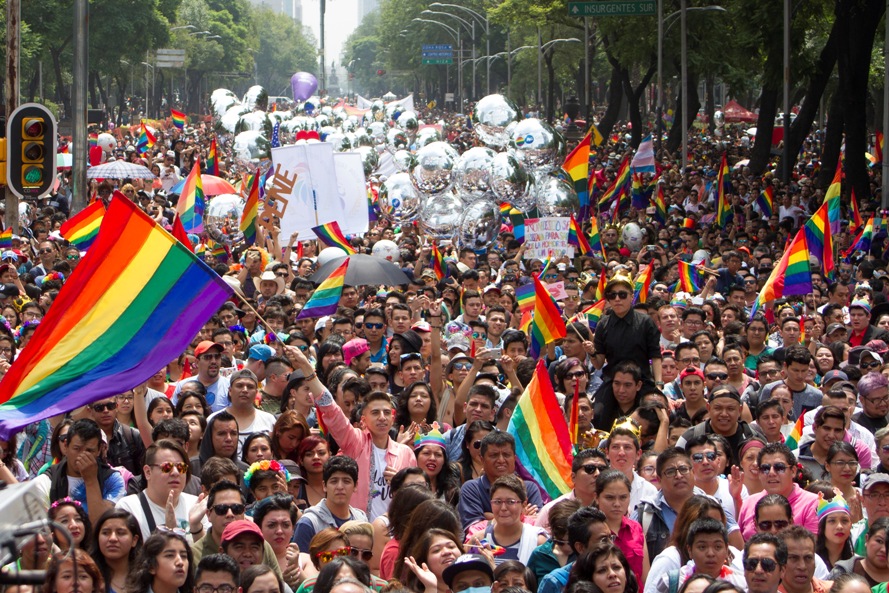 The 2025 Pride March in the U.S. in Mexico is dedicated to trans and migrant women. | De Último Minuto English