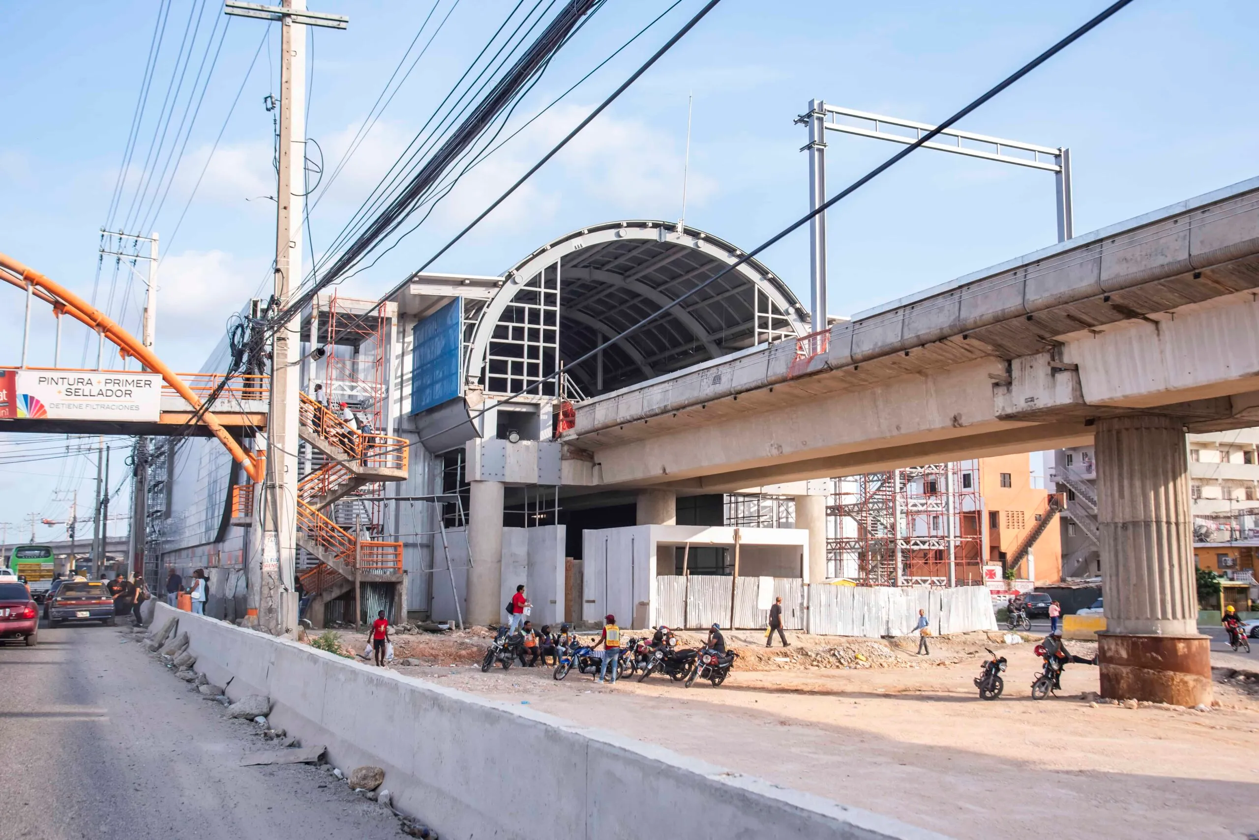 Preventive prison imposed on three men accused of stealing metro cables | De Último Minuto English