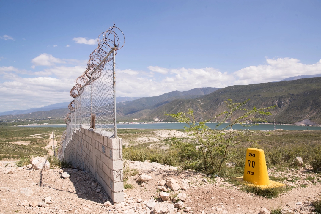 Two Haitian migrants are injured when they entered Dominican territory | De Último Minuto English