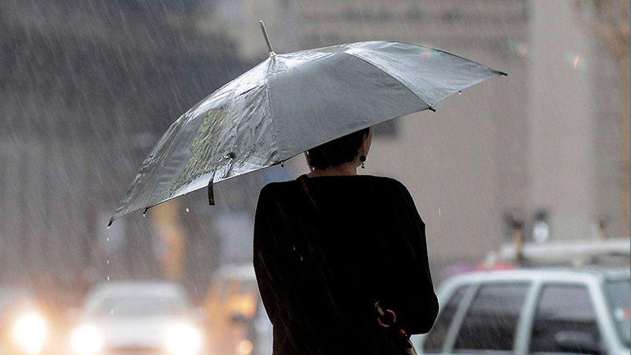 Trough continues over the country with scattered showers and suffocating heat this Corpus Christi | De Último Minuto English