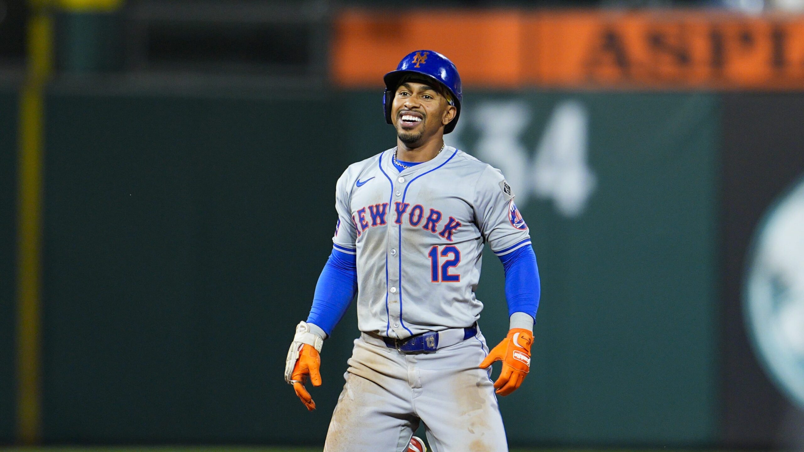 Mets beat Dodgers in extra innings with outstanding performances by Lindor and Alvarez | De Último Minuto English