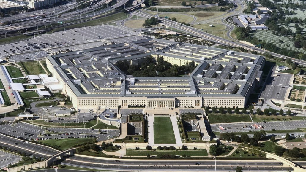 The Pentagon signs $200 million deal with OpenAI to bolster national security | De Último Minuto English