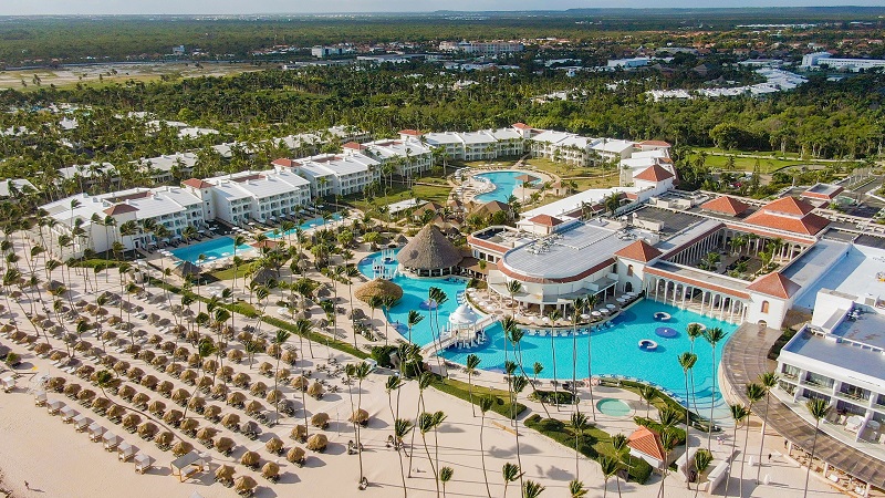 Paradisus Palma Real Golf & Spa Resort recognized as best hotel to celebrate weddings | De Último Minuto English