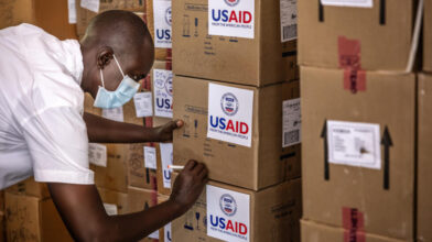 Cuts to U.S. foreign aid could lead to up to 14 million deaths, study warns | De Último Minuto English