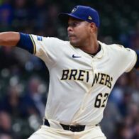 Brewers win tenth straight game and reach the top of the National League Central Division | De Último Minuto English