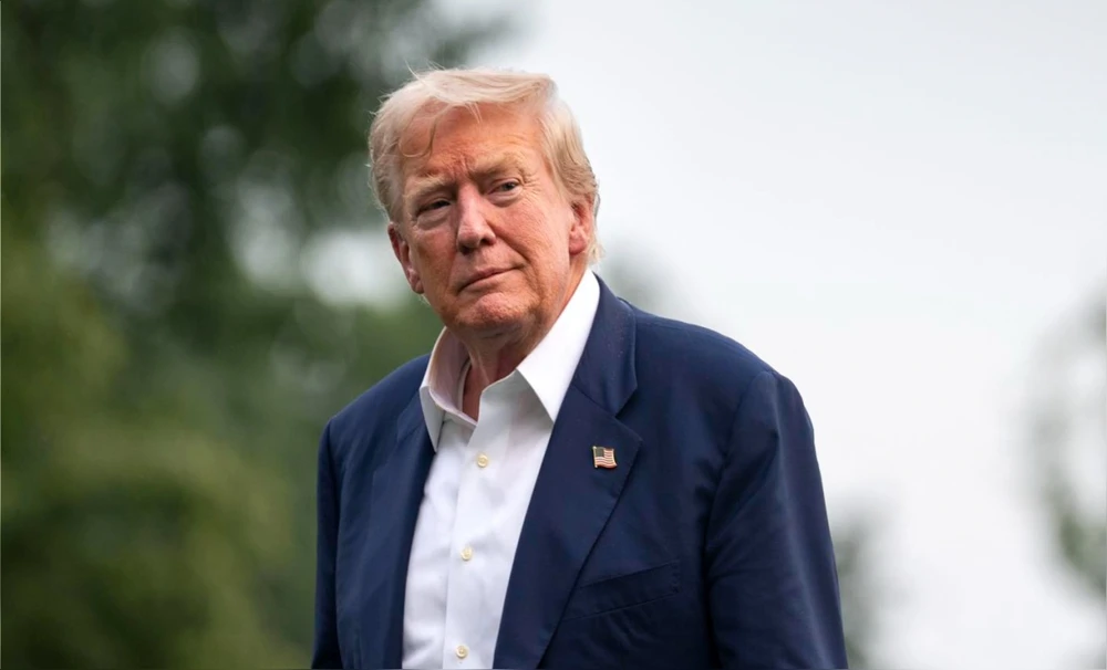 Trump announces 25% tariffs for India along with penalties for trading with Russia | De Último Minuto English