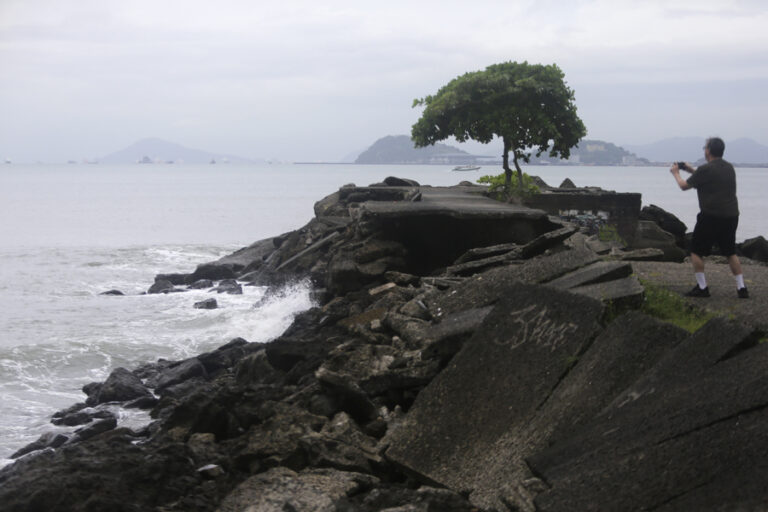 Central America monitors for possible tsunami arrival after earthquake in Kamchatka | De Último Minuto English