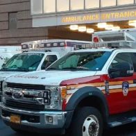 Motorcyclist dies after being struck in Queens; driver flees the scene | De Último Minuto English