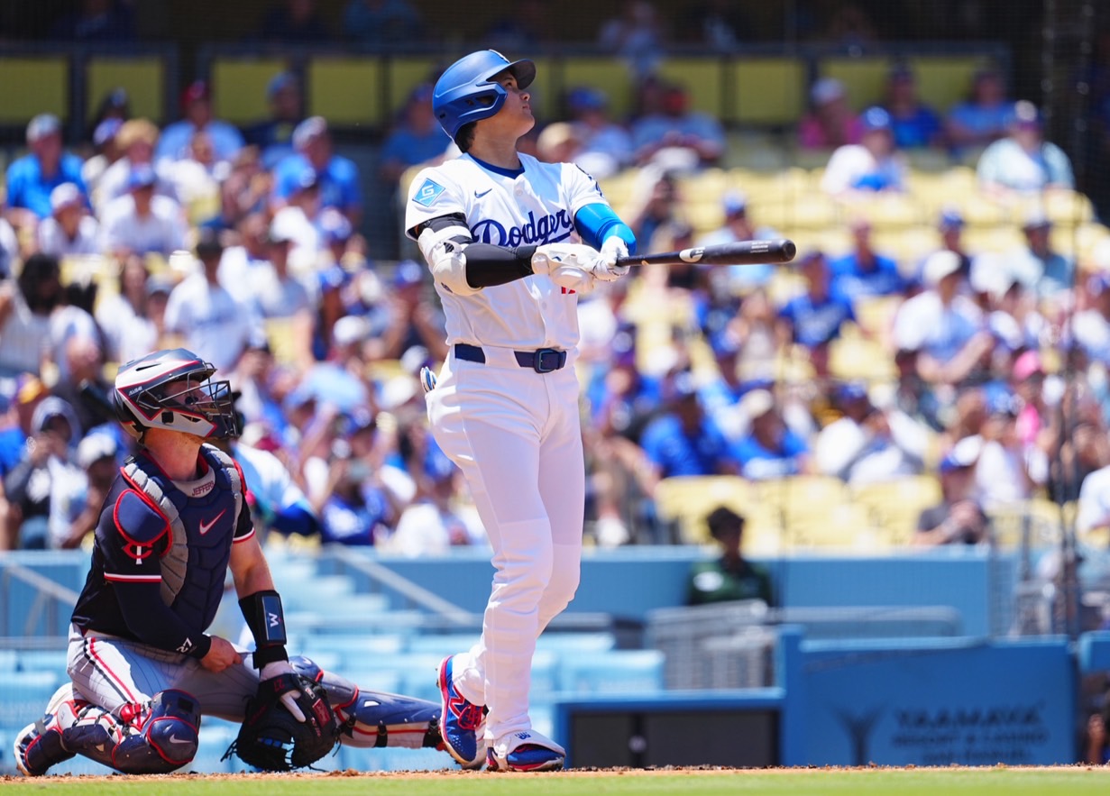Ohtani ties record with 5 straight HRs and Dodgers win with walk-off | De Último Minuto English