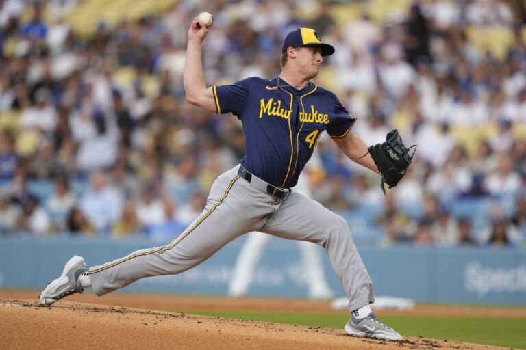 Priester dominates with 10 strikeouts and Brewers shut out Dodgers to add eighth straight win | 7 | Priester dominates with 10 strikeouts and Brewers shut out Dodgers to add eighth straight win | De Último Minuto English