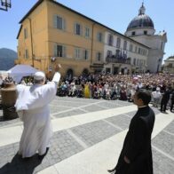 The Pope visits the Vatican Observatory on the anniversary of the moon landing | De Último Minuto English
