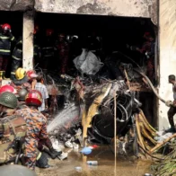 A military plane crashes into a school in Bangladesh, leaving at least 18 dead and dozens injured | De Último Minuto English