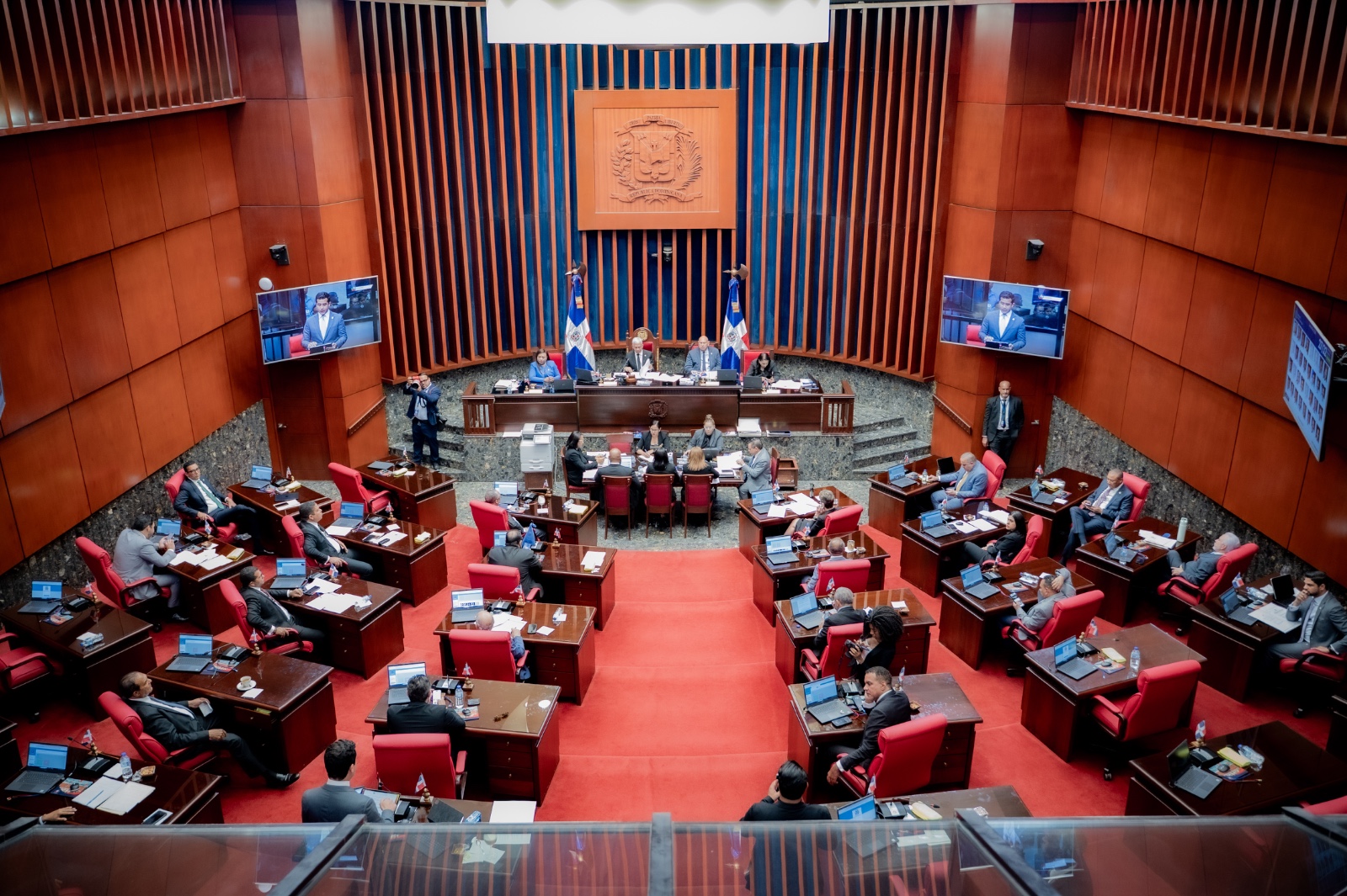 Senate approves in first reading, with modifications, the Public Procurement Bill | De Último Minuto English