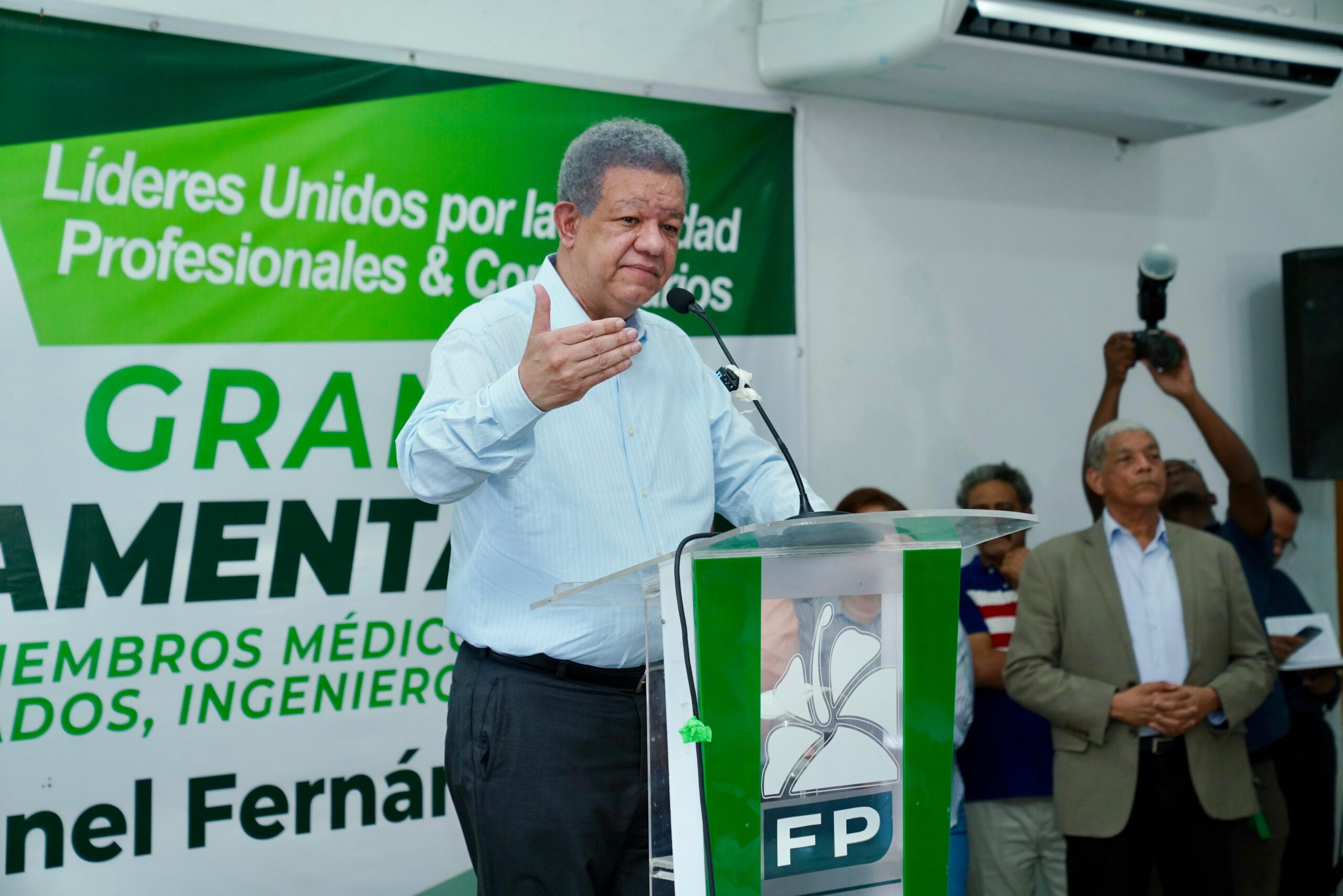 Leonel Fernández from Bonao: the PRM government has a "burnt-out engine" | De Último Minuto English