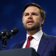 U.S. Senate breaks records with marathon voting on Trump's tax plan | De Último Minuto English