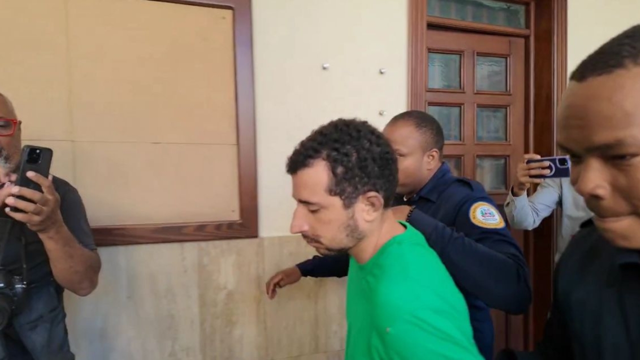 Hearing on coercion measure request for Jean Andrés Pumarol postponed until tomorrow | De Último Minuto English