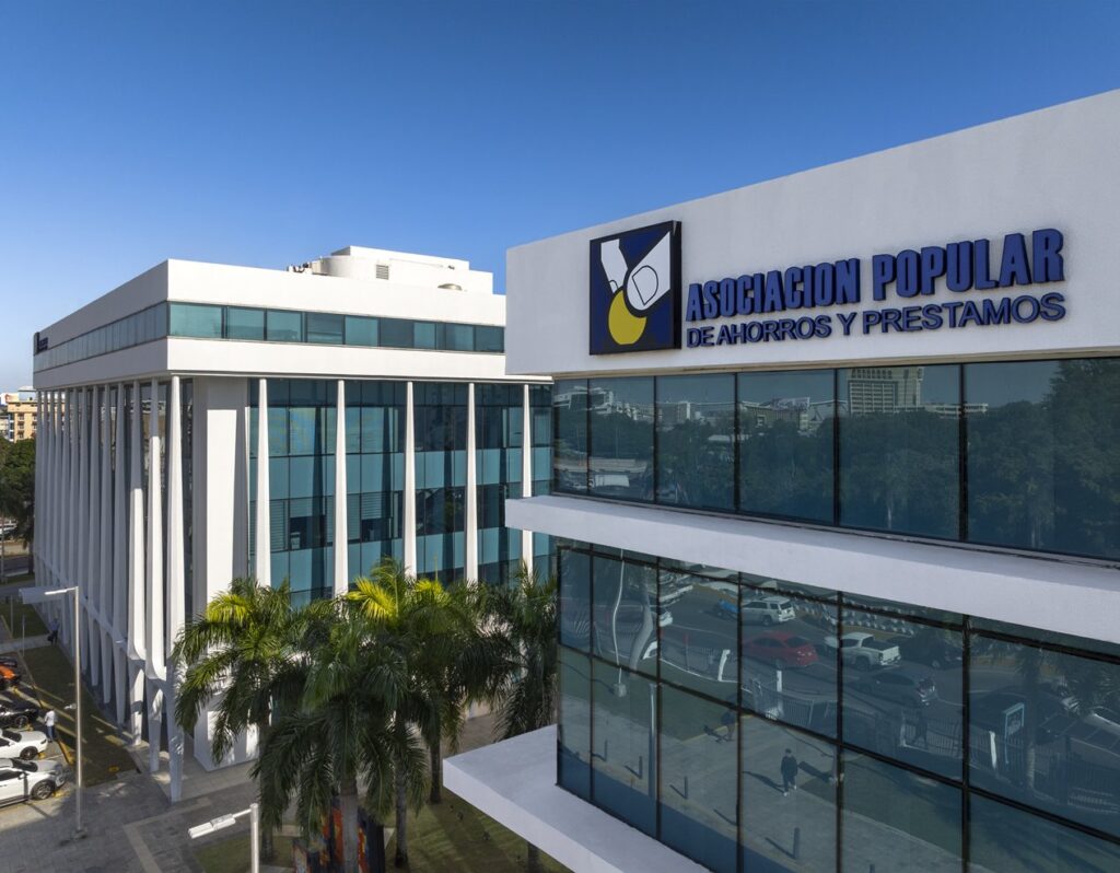 APAP announces call for diplomas in universities   | De Último Minuto English