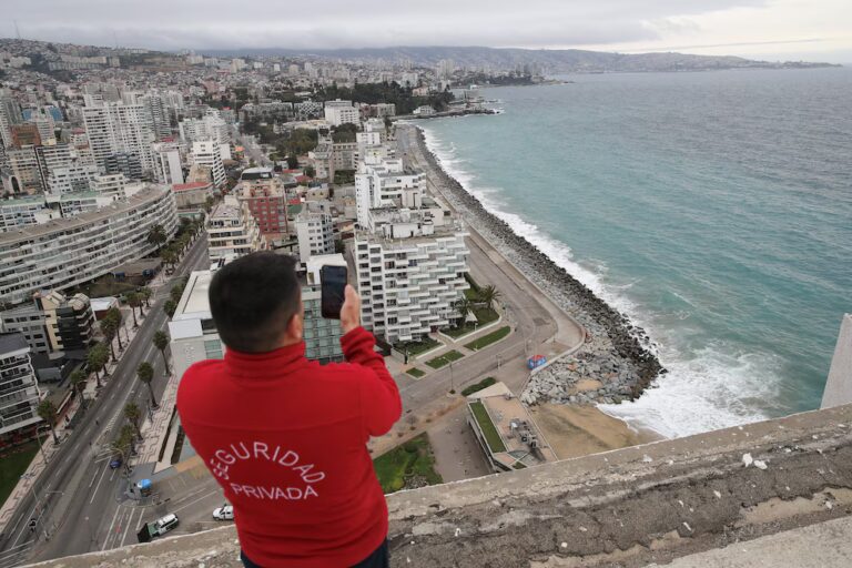 Following the earthquake in Russia, Chile evacuated more than a million people from the coast due to the risk of a tsunami | 8 | Following the earthquake in Russia, Chile evacuated more than a million people from the coast due to the risk of a tsunami | De Último Minuto English