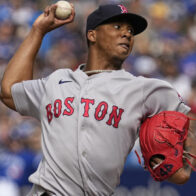 Bello and Rafaela propel Boston to their 10th consecutive win to cap off the first half of the season. | De Último Minuto English