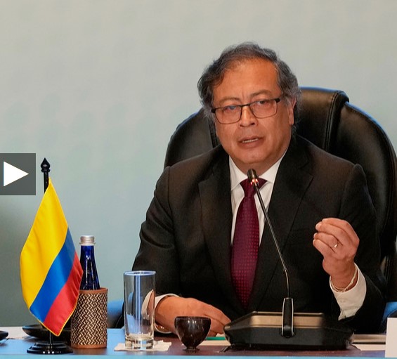 Petro files criminal complaint against Álvaro Leyva for the coup plot | De Último Minuto English