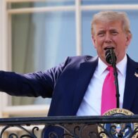 Donald Trump officially signs the 'One Big Beautiful Bill Act' | De Último Minuto English