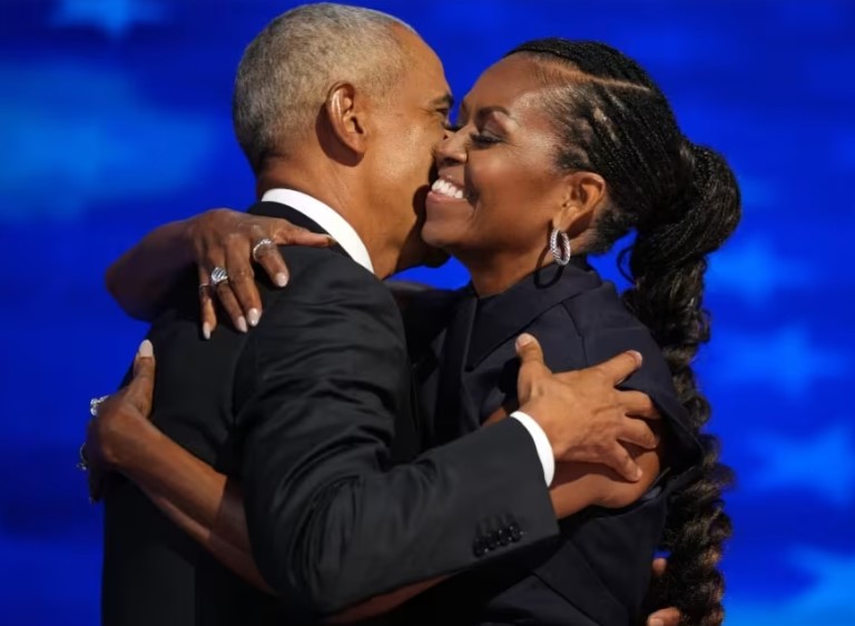 The Obamas joke about divorce rumors: "We were on the rocks for a while" | De Último Minuto English