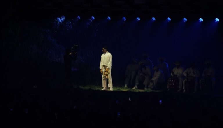 Bad Bunny in PR: a party to Boricua identity that overflows with pride, euphoria and great emotions | De Último Minuto English