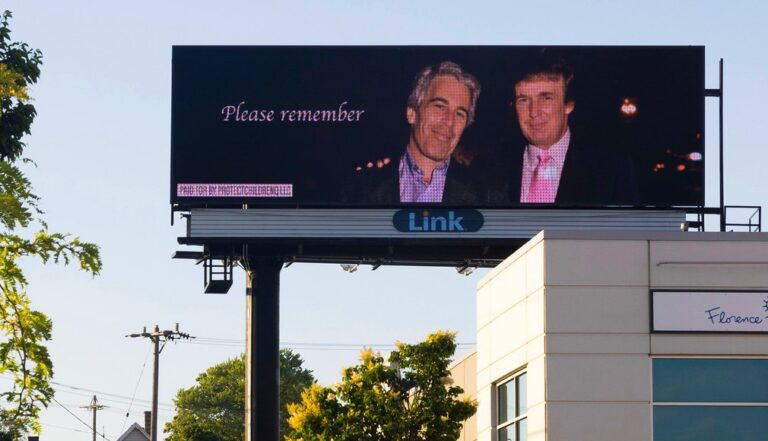 Epstein "didn't kill himself" and his case is "a metaphor", says Tucker Carlson | De Último Minuto English
