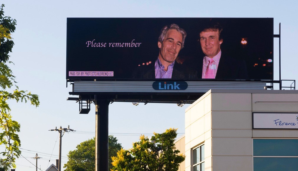 Epstein "didn't kill himself" and his case is "a metaphor", says Tucker Carlson | De Último Minuto English