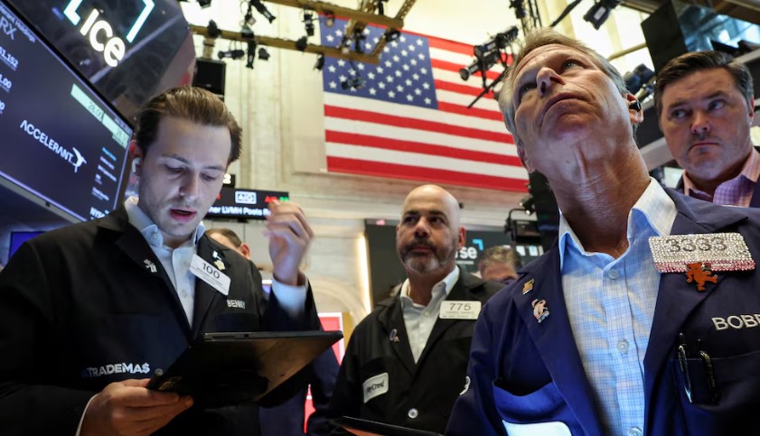 Wall Street ended with gains: the S&P 500 and the Nasdaq once again registered records | De Último Minuto English