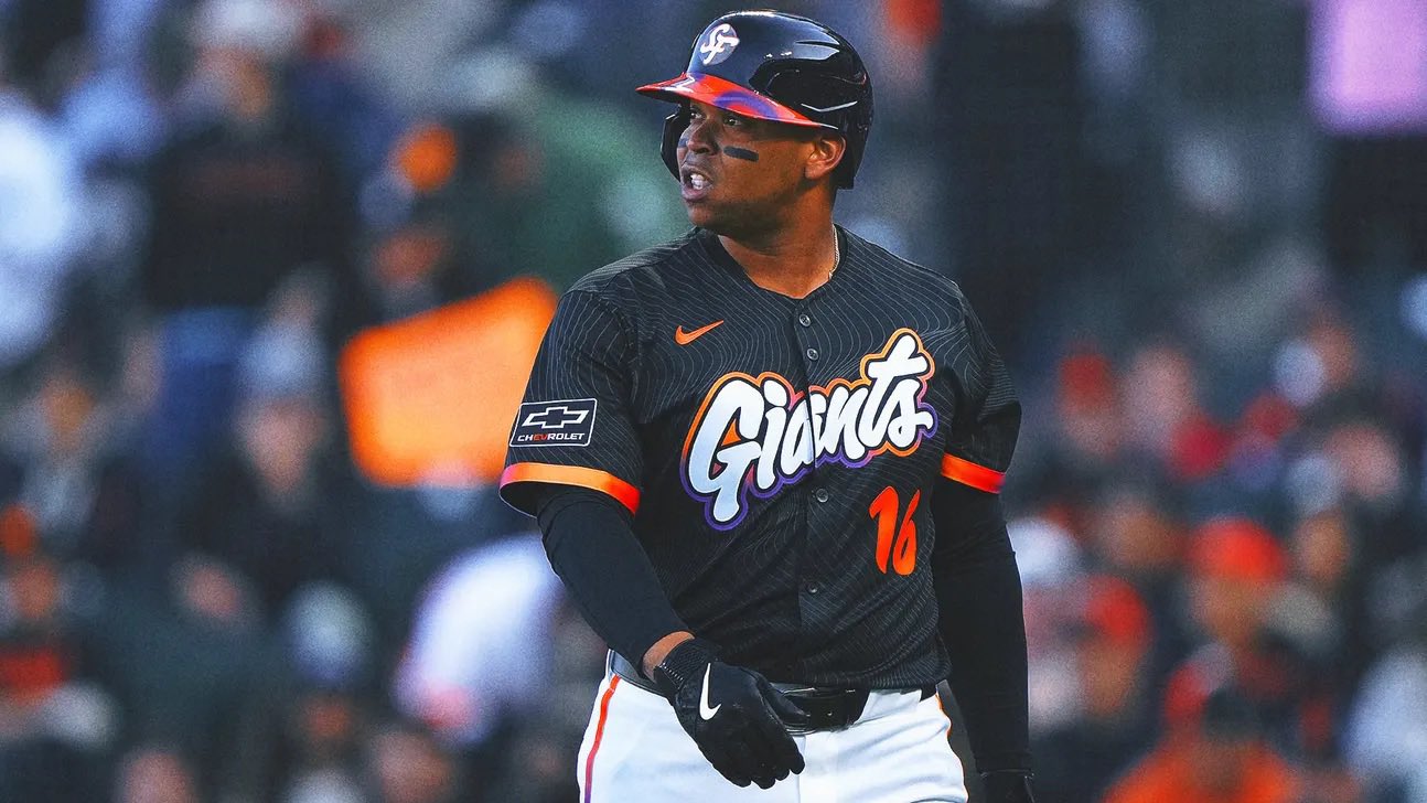 Verlander earns his first win of 2025, backed by two home runs from Devers | De Último Minuto English