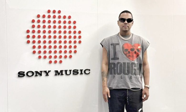 Alofoke celebrates tonight in Miami its historic alliance with Sony Music | De Último Minuto English