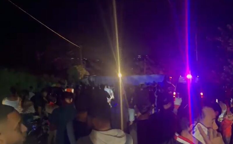 Bus with excursionists overturns in Jamao al Norte; several injured | De Último Minuto English