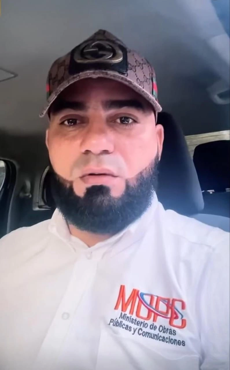 MOPC removes employee arrested for transporting illegal immigrants | De Último Minuto English