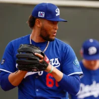 The Dodgers call up Dominican reliever Julián Fernández to the Major Leagues | De Último Minuto English