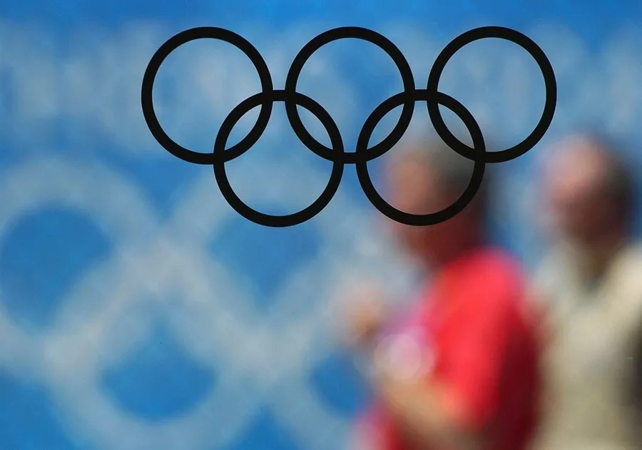 US Olympic Committee bans transgender women from competing in women's sports | De Último Minuto English
