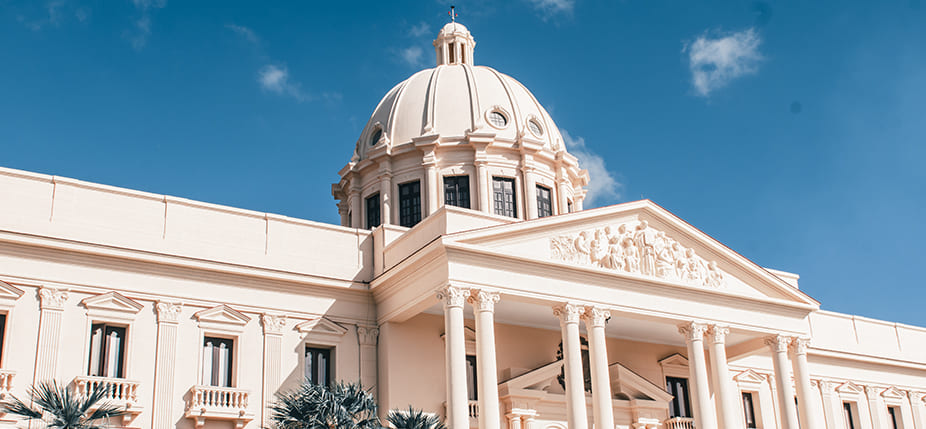 The Executive promulgates law merging the Ministries of Finance and Economy | De Último Minuto English