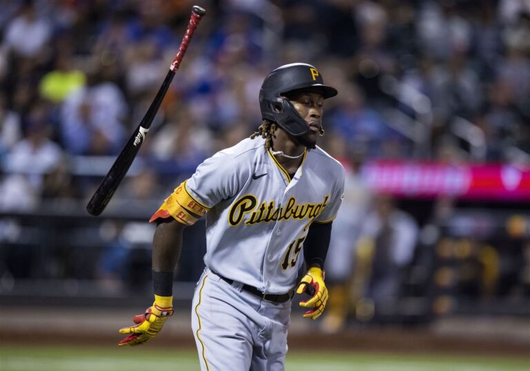 The Yankees show interest in Oneil Cruz | 2 | The Yankees show interest in Oneil Cruz | De Último Minuto English