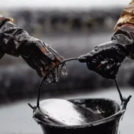 Texas oil rises 3.75%, amid trade deals and Trump's pressure on Russia | De Último Minuto English