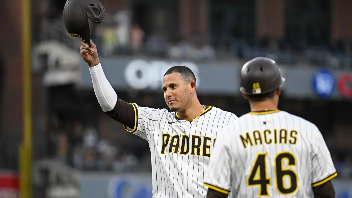 Manny Machado becomes the 20th Dominican to reach 2,000 hits in MLB | De Último Minuto English