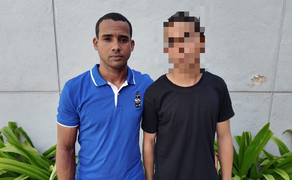 Teenager's father compared to "Chukito" clarifies situation; minor assures he was used in video under false promises | De Último Minuto English