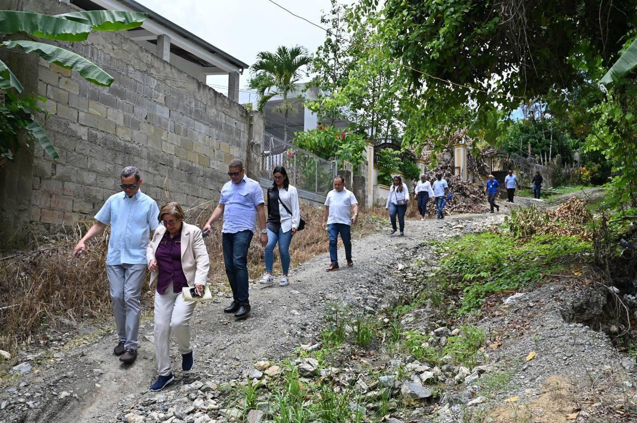Labor Minister says it is the Government's priority to complete initiated works | De Último Minuto English