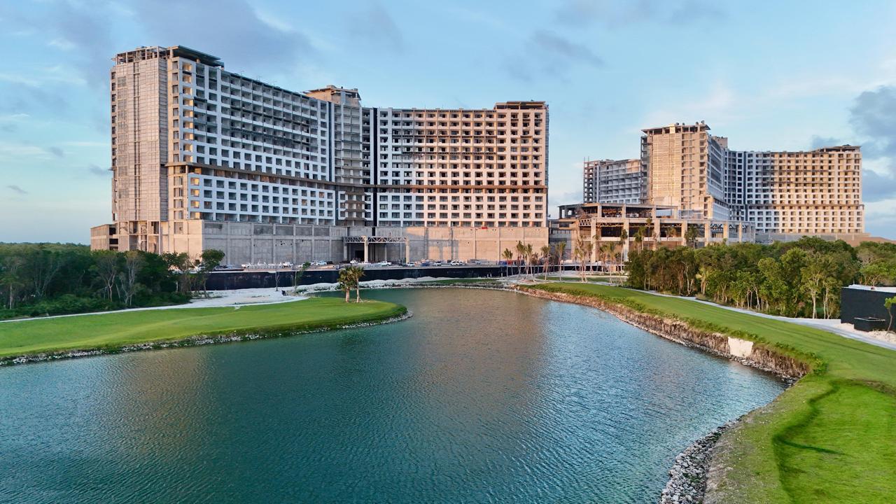 New Moon Palace Grand hotel will generate more than 5,200 jobs in Punta Cana | De Último Minuto English