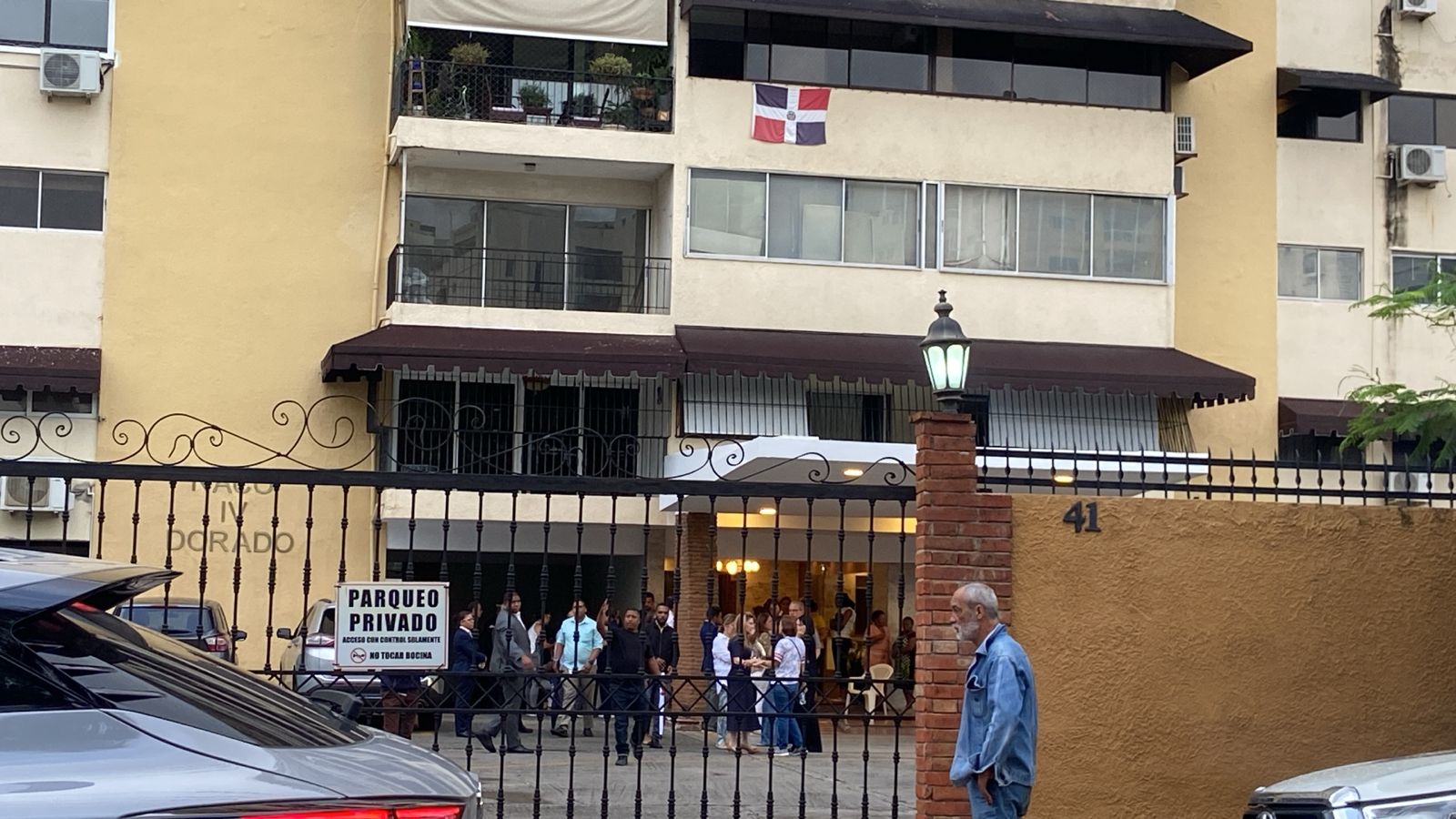 Man murdered his neighbor in a Naco condominium; the victim is a relative of Hipólito Mejía | De Último Minuto English