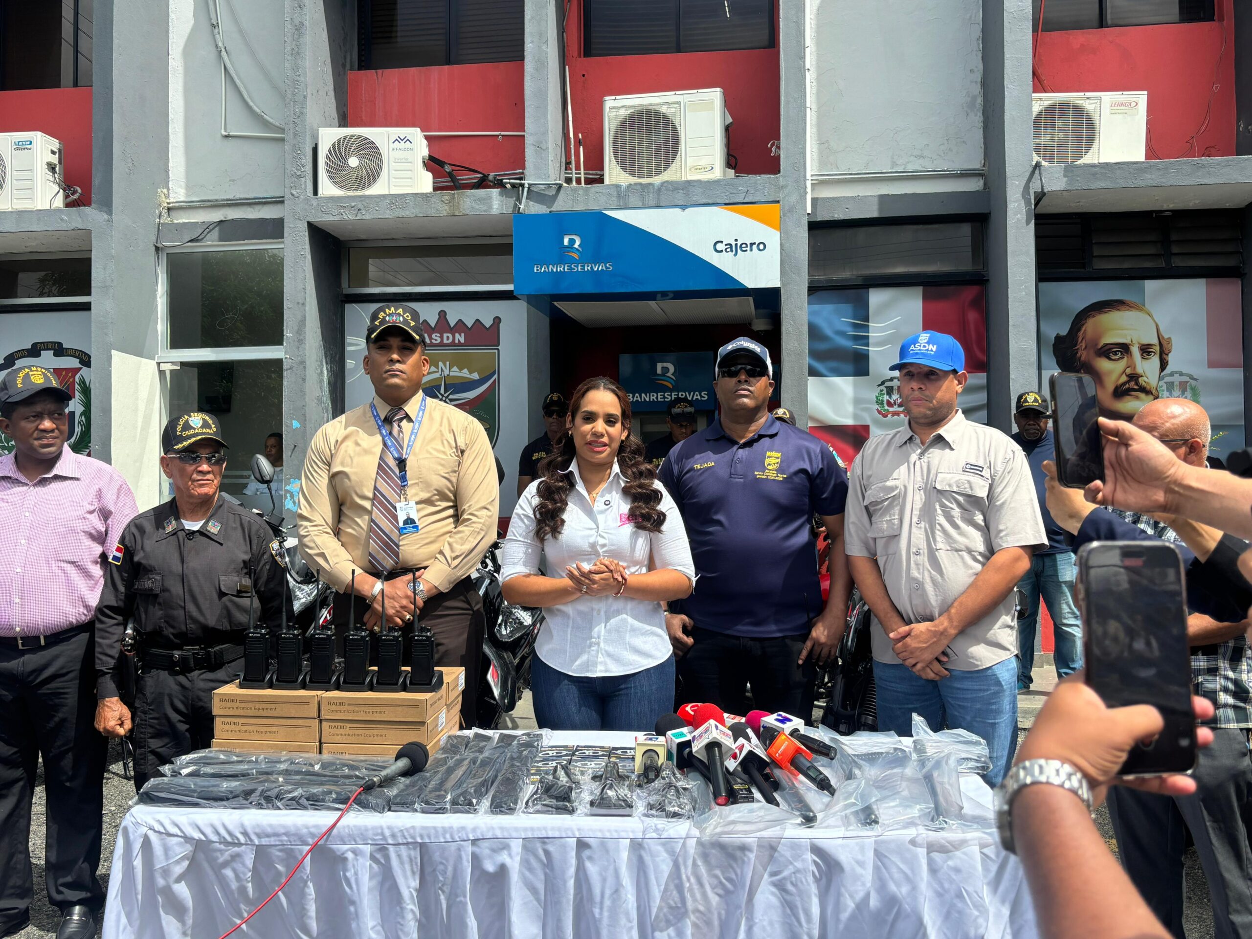 SDN Mayor's Office launches quadrant surveillance to combat improvised landfills and recover public spaces | De Último Minuto English