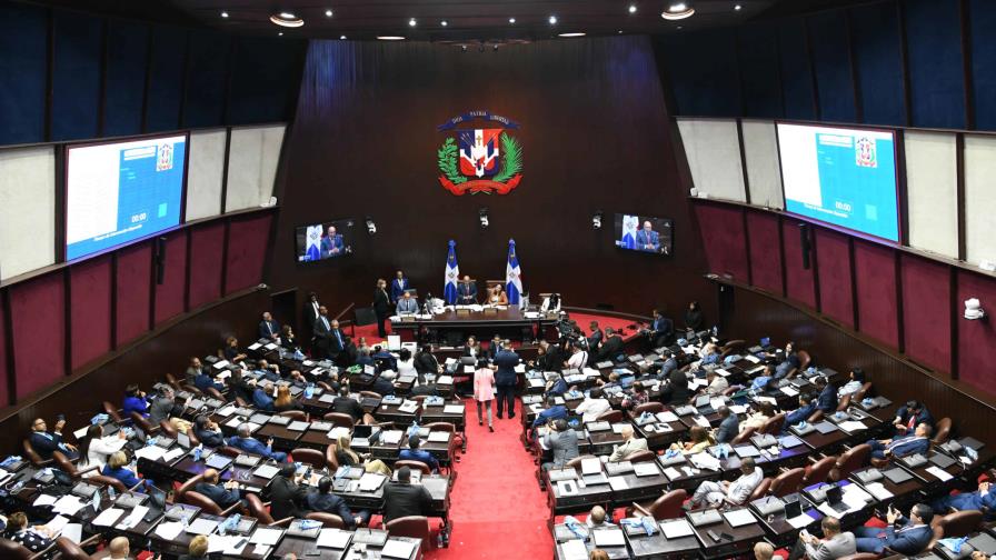 Deputies approve Penal Code in second reading despite social controversies | De Último Minuto English