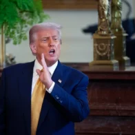 Trump signs executive order that facilitates the removal of homeless people from the streets | De Último Minuto English