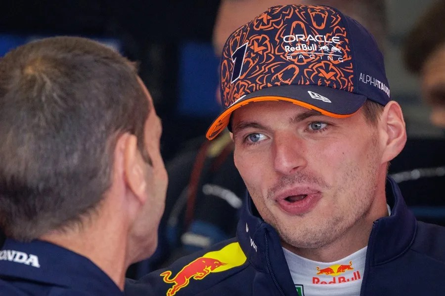 Max Verstappen clears rumors and confirms his stay at Red Bull for 2026 | De Último Minuto English