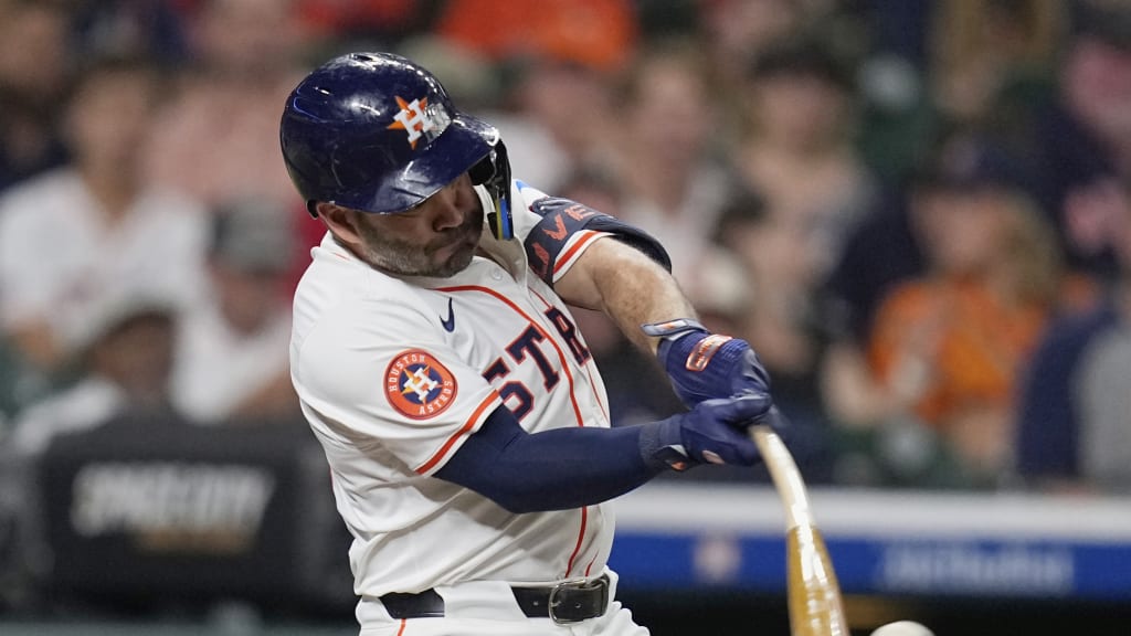 José Altuve surpasses Jeff Bagwell and becomes the second all-time hitter in Astros history | De Último Minuto English